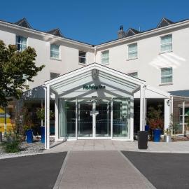 Holiday Inn Bristol Airport by IHG，位于红山的酒店