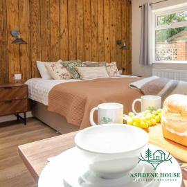 The Noble Stag - Room 3 - New Forest，位于Dibden的酒店