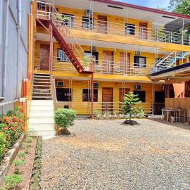 Rain Haven Lodging House，位于科隆的酒店