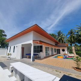 Hadkaew Thepha Pool Villa by Jehsana，位于Ban Krong I Tam的酒店