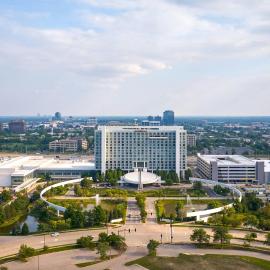 Renaissance Schaumburg Convention Center Hotel，位于绍姆堡的酒店