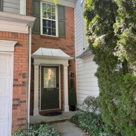 Beautiful and cozy house in Duluth!，位于德卢斯的酒店