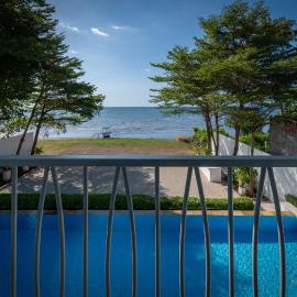 Lusa Beach Studios Lovina，位于罗威那的酒店