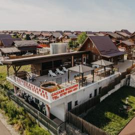 Suzanne Băile Figa- camere hotel，位于贝克良的酒店