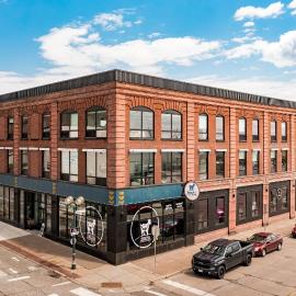 Enger Lofts Hotel & Marketplace by Heirloom Boutique Collection，位于德卢斯的酒店