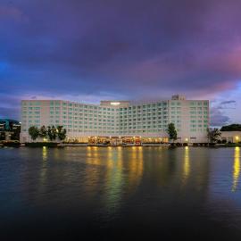 Grand Bay Hotel San Francisco，位于红木城的酒店