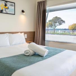 Bayside Hotel，位于圣海伦斯的酒店