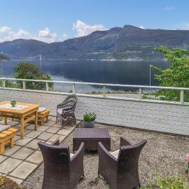 Awesome Home In Eidfjord With House Sea View，位于艾菲约德的酒店