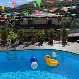 Cabana Sun Valley，位于Moara de Pădure的酒店