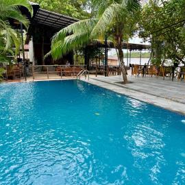 River Nest Hostel