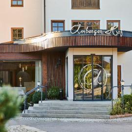 Hotel Amberger Hof，位于巴特克茨廷的酒店