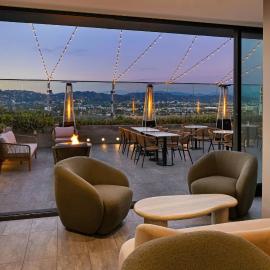 AC Hotel by Marriott Beverly Hills，位于洛杉矶的酒店