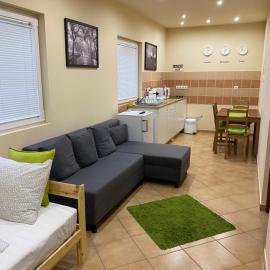 Budapest Airport Accomodation in V3