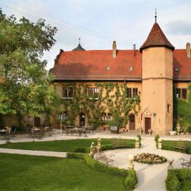 Worners Schloss Weingut & Wellness-Hotel，位于普里希森斯塔特的酒店