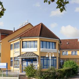 ates Hotel Lampertheim by AURUM,位于兰佩特海姆的酒店
