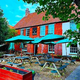 The Bull Inn，位于小沃尔辛厄姆的酒店