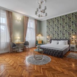 Central Park Rooms，位于奥拉迪亚的酒店