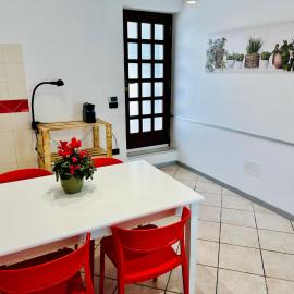 Mamisà 3, appartamento con giardino，位于斯基奥的酒店