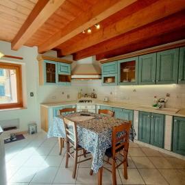B&B Raggio di sole，位于穆贾的酒店