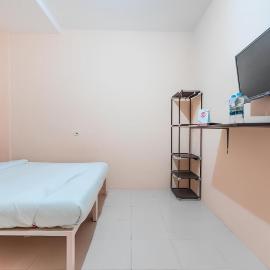 SPAZIE at Eden Guesthouse Depok,位于Cimanggis的酒店