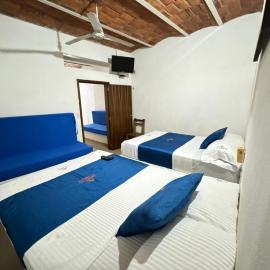 Hotel y Bungalows Resort，位于洛斯阿亚拉的酒店