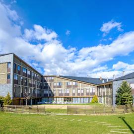Campus Cerdanya，位于普奇塞达的酒店