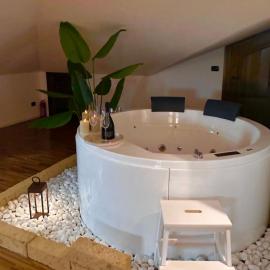 Suite Cascina Balocco，位于内伊韦的酒店