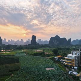 Yangshuo Zen Garden Retreat - Rich Chinese traditional activities，位于阳朔的酒店