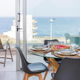 Home2Book Coastal Calm Las Eras Patio Rooftop，位于Arico的酒店