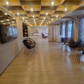 Holms Motel Larvik，位于拉尔维克的酒店