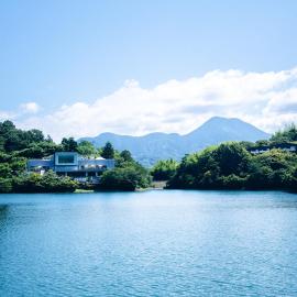 時地人 - JIJIJIN Matsuyama，位于Tobe的酒店