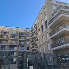 DOMITYS - Les Canotiers，位于阿让特伊的酒店
