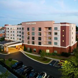 Courtyard by Marriott Carrollton,位于卡罗尔顿的酒店