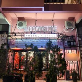 The Brownstone Hostel & Space，位于怡保的酒店