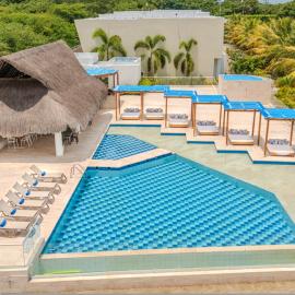 Exclusiva casa en Baru con piscina y playa privada，位于布兰卡滩的酒店
