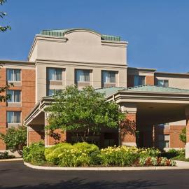 Willow Grove Suites by IHG，位于威洛格罗夫的酒店