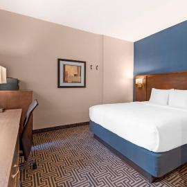 Quality Inn Centre-Ville，位于蒙特利尔的酒店