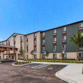 WoodSpring Suites Tamarac,位于塔马拉克的酒店