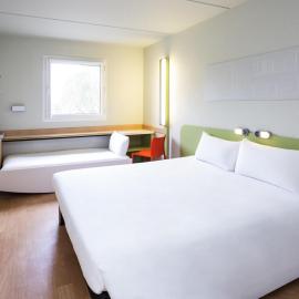 Ibis Budget Barcelona Sant Andreu De La Barca,位于圣安德烈斯-德拉巴尔卡的酒店