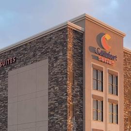 Comfort Suites Fargo Medical Center，位于法戈的酒店