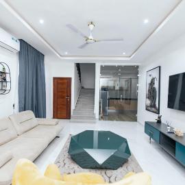 Luxurious townhouse behind Achimota Mall