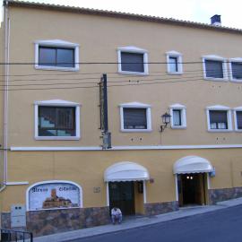 Hotel Mesón el Castillo,位于巴涅雷斯德马里奥拉的酒店