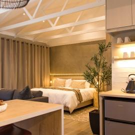The Stay Luxury Self-Catering Suites，位于布隆方丹的酒店