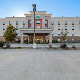 Quality Inn - Pratt，位于Pratt的酒店