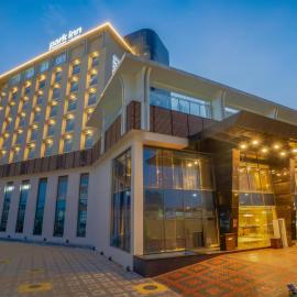 Park Inn by Radisson Lucknow Vikas Nagar，位于勒克瑙的酒店