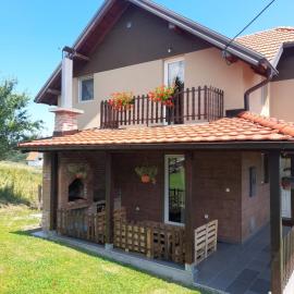 Apartmani Rajić, Tara，位于卡鲁德杰尔斯科巴尔的酒店
