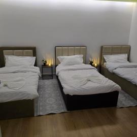 Neva's Hostel，位于Librazhd的酒店