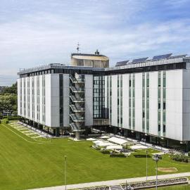 NH Milano Congress Centre，位于阿萨哥的酒店