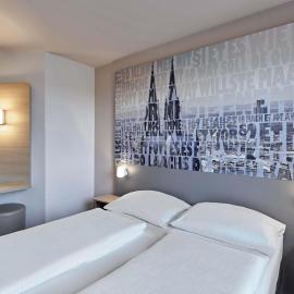B&B Hotel Köln-West，位于科隆的酒店