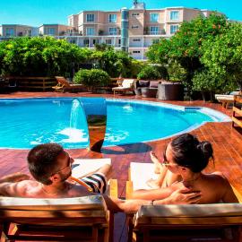 AF HOTEL AQUAPARK，位于诺夫哈那的酒店